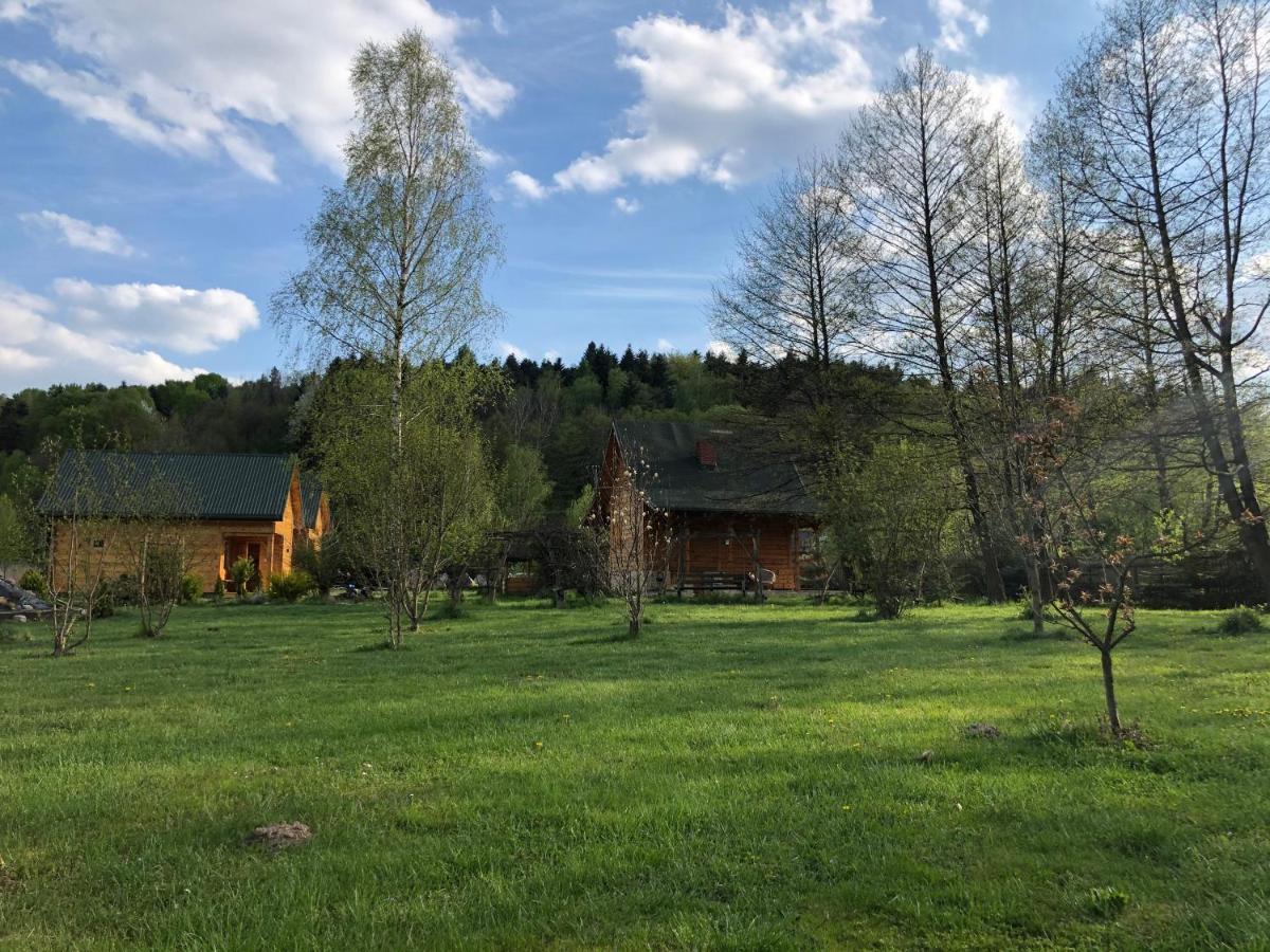 Roztoczanskie Chatki Villa Kaczorki Exterior photo